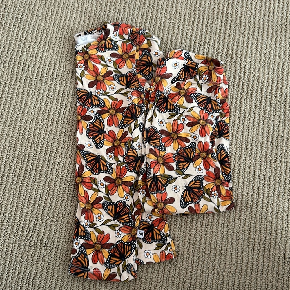 Fall Bums and Roses pajamas. Great, used condition.